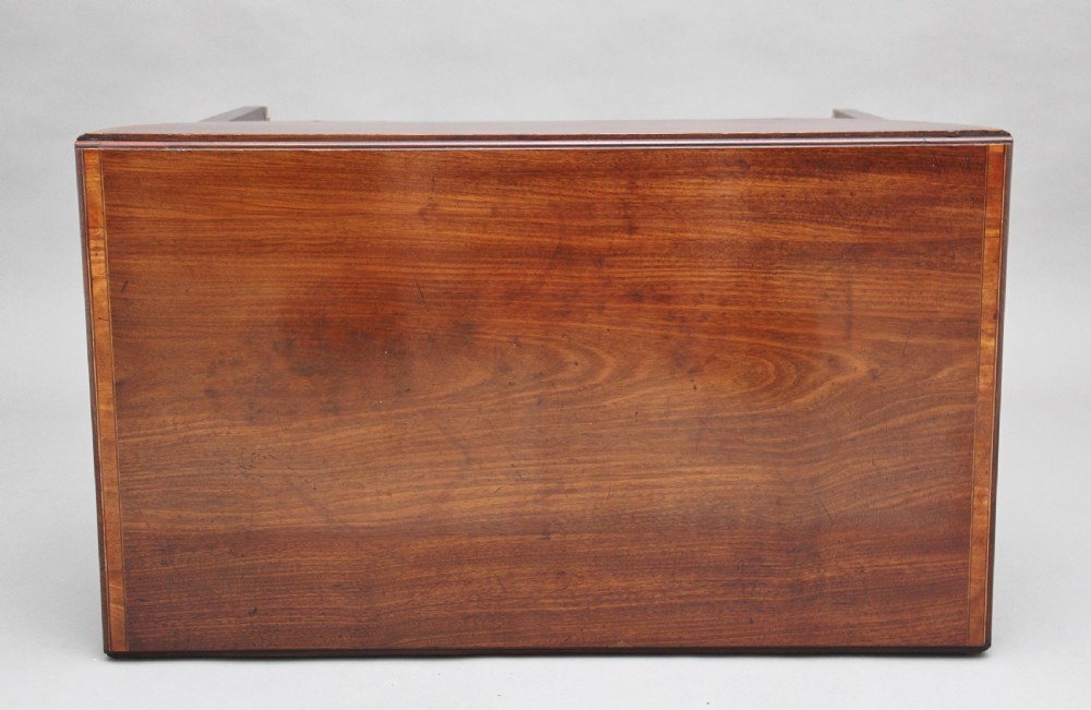 Early 19th Century mahogany Pembroke table View IX