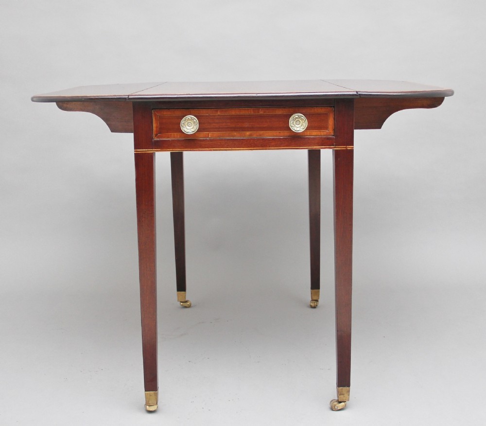 Early 19th Century mahogany Pembroke table View XI