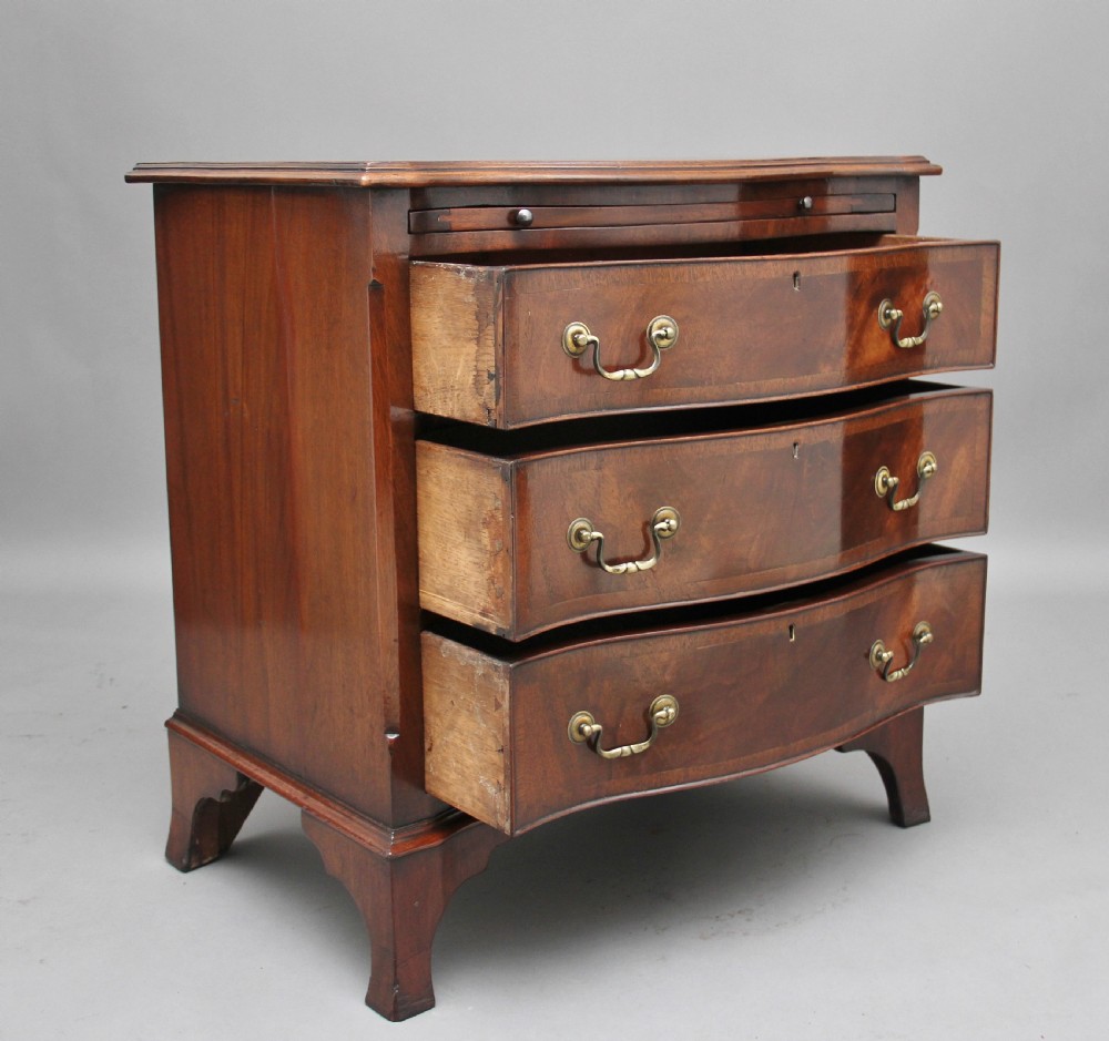 Early 20th Century serpentine chest of drawers View VI