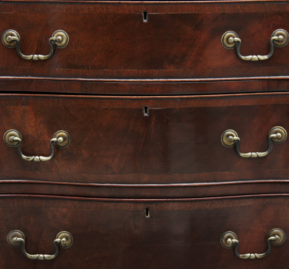 Early 20th Century serpentine chest of drawers View XIII