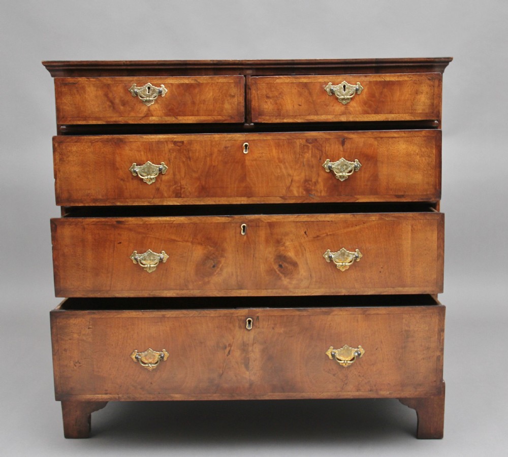 18th Century inlaid walnut chest of drawers View II