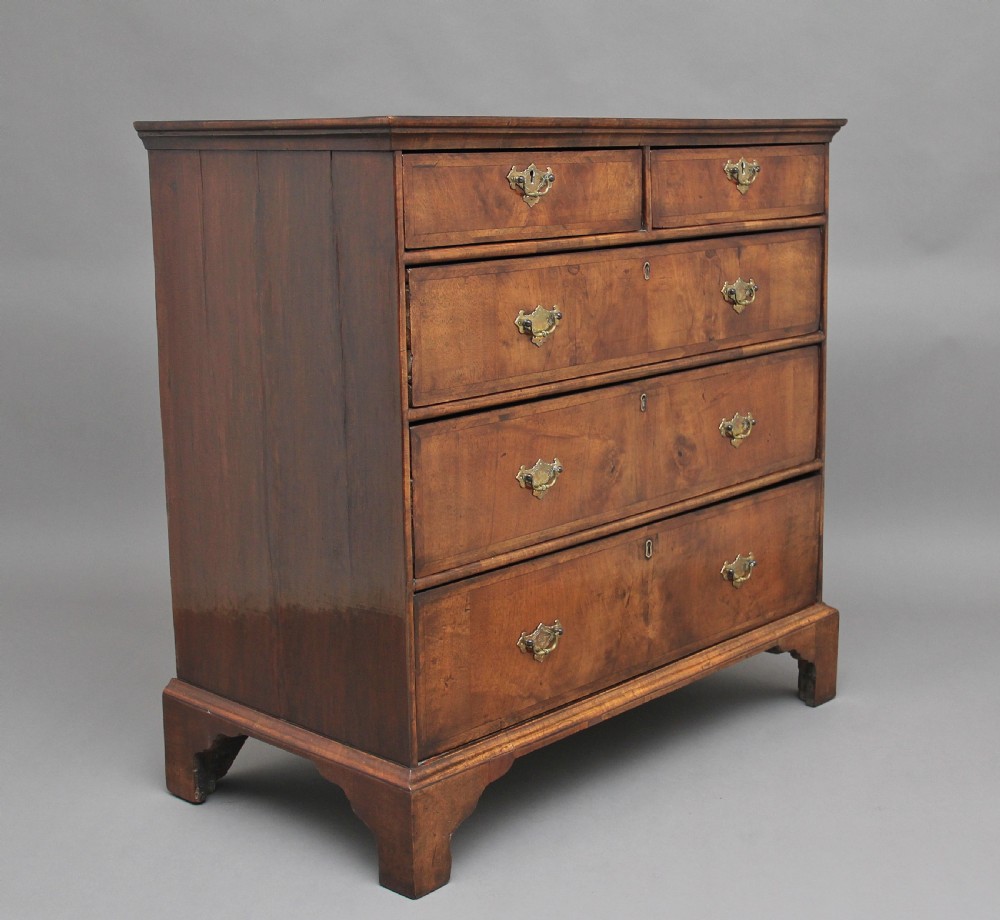 18th Century inlaid walnut chest of drawers View III
