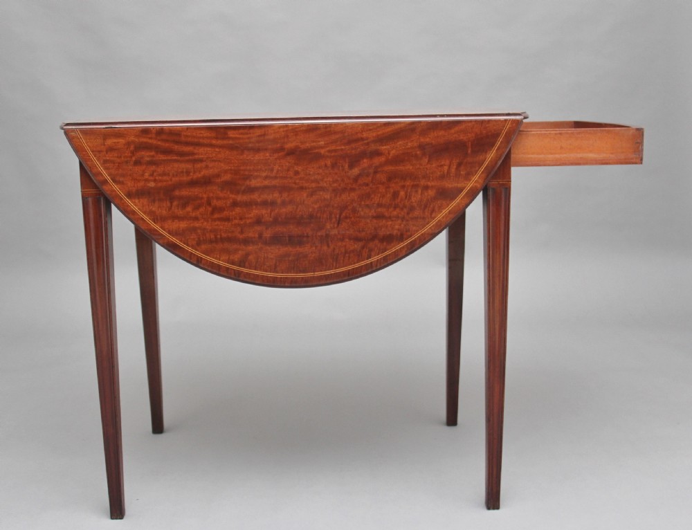 Early 19th Century mahogany Pembroke table View VI