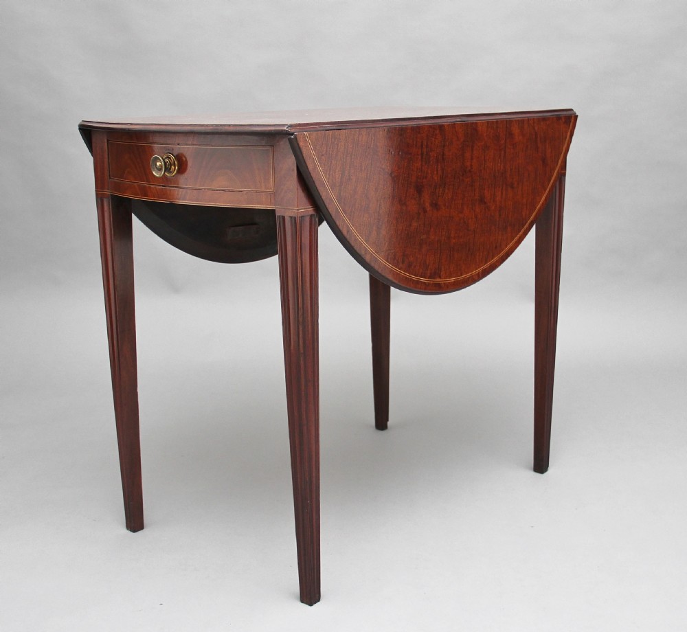 Early 19th Century mahogany Pembroke table View XI