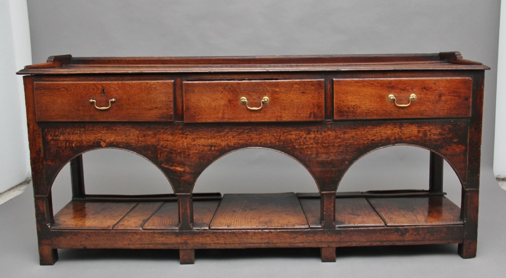 18th Century oak pot board dresser