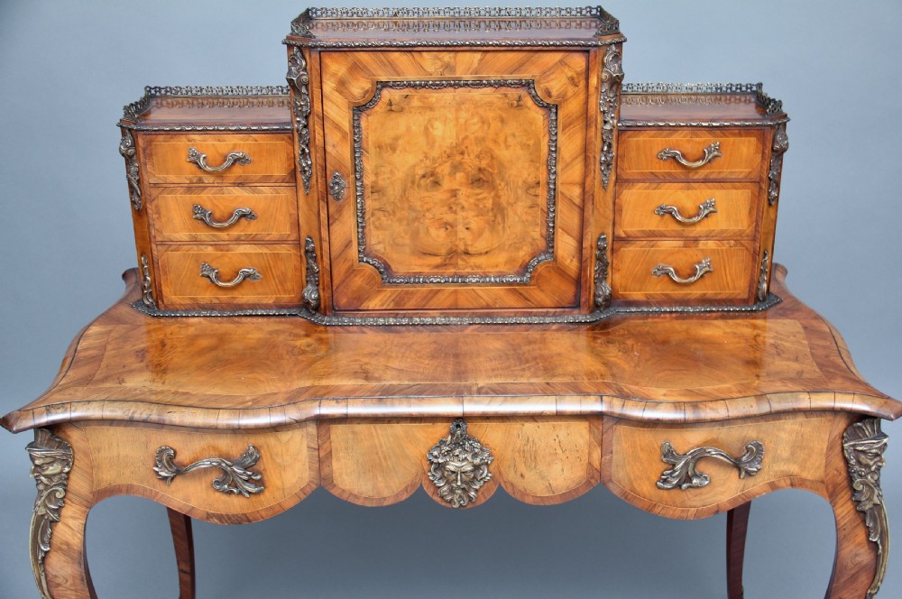 19th Century walnut Bonheur Du Jour View XI