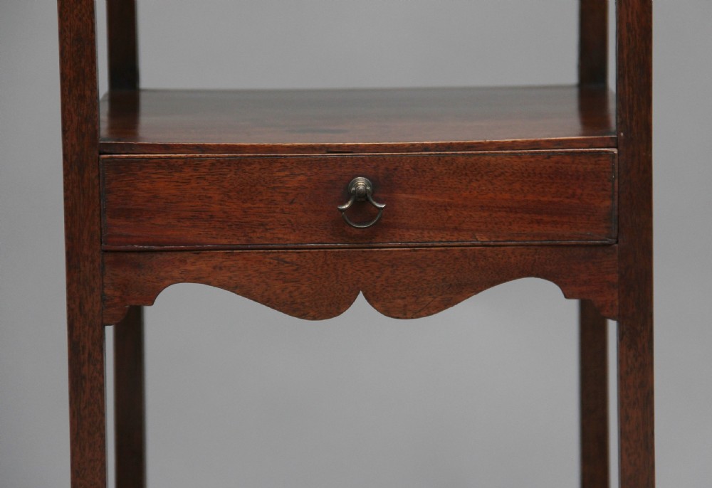 Early 19th Century mahogany bedside table View IV