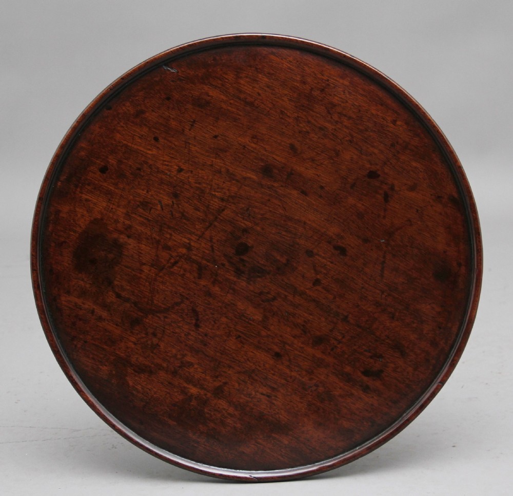 Early 19th Century mahogany wine table View VI