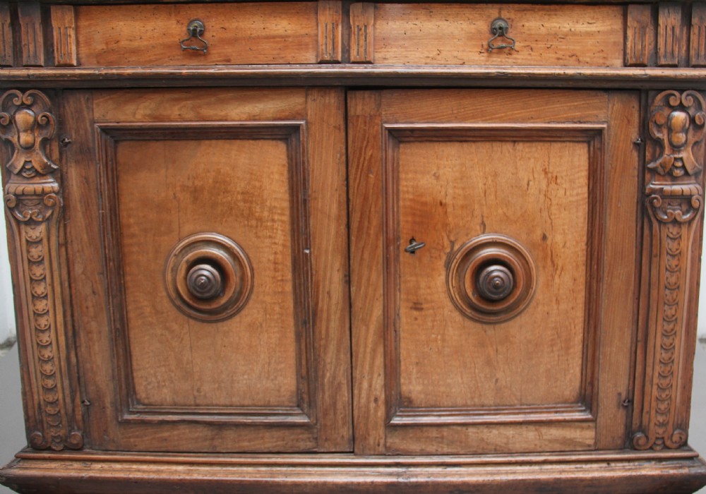 18th Century Italian walnut cabinet View XI