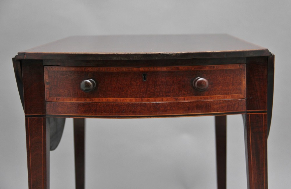 Early 19th Century mahogany Pembroke table View IV