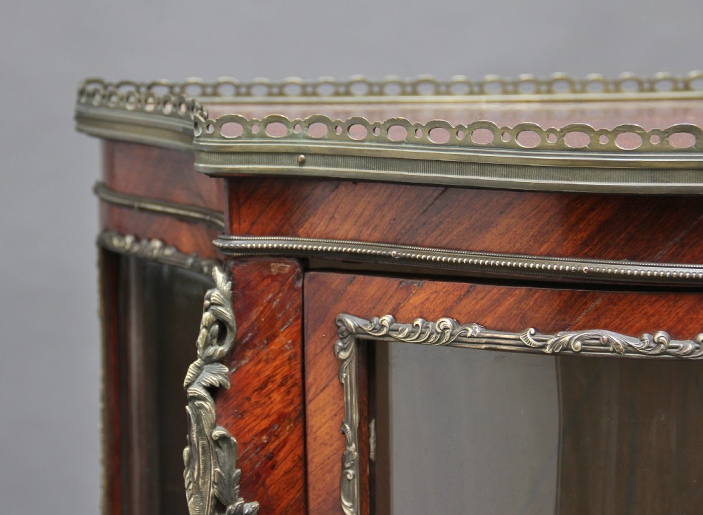 19th Century Kingwood display cabinet View IX