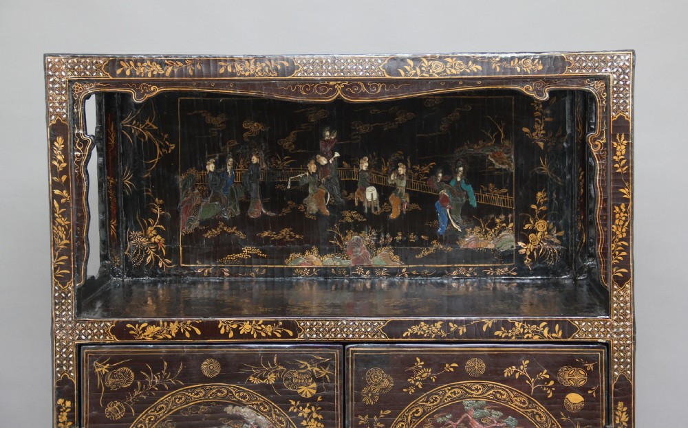 Early 20th Century Chinese lacquered cabinet View VII