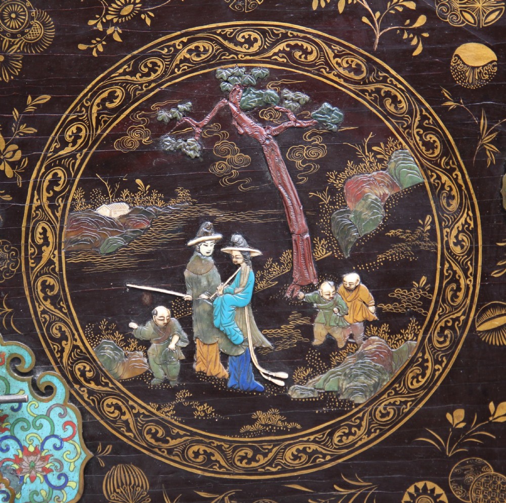 Early 20th Century Chinese lacquered cabinet View IX