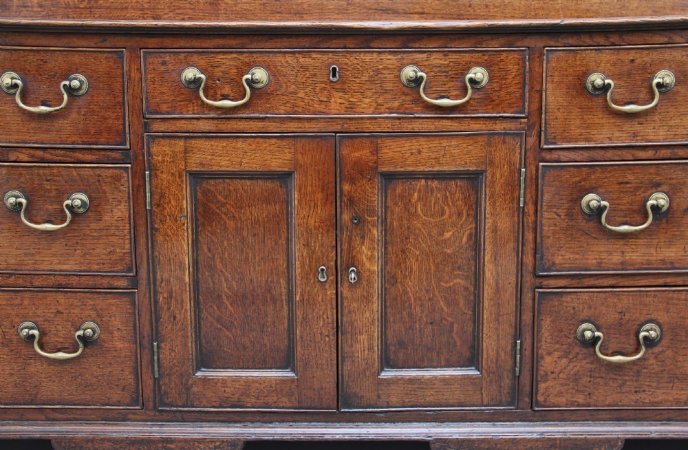 18th Century oak dresser View VI