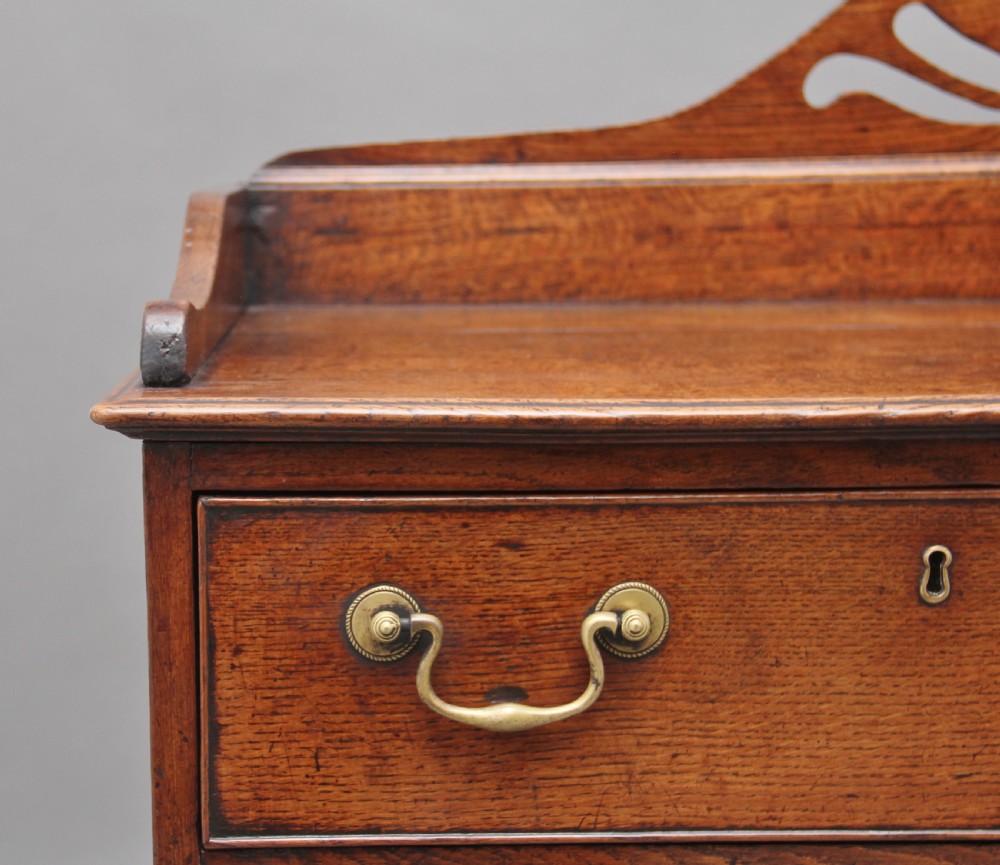 18th Century oak dresser View VIII