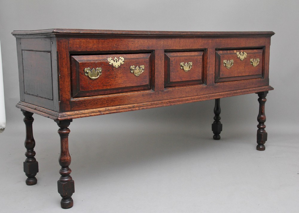 17th Century oak dresser View IV