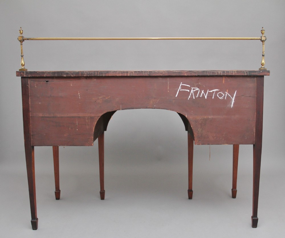 Early 19th Century mahogany inlaid serpentine sideboard View IV