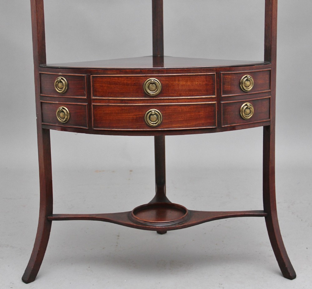 Early 19th Century mahogany corner wash stand View VI