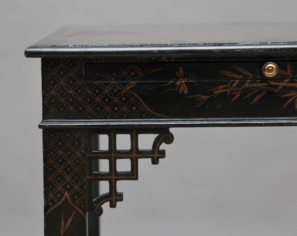 Early 20th Century Chinoiserie side table View V