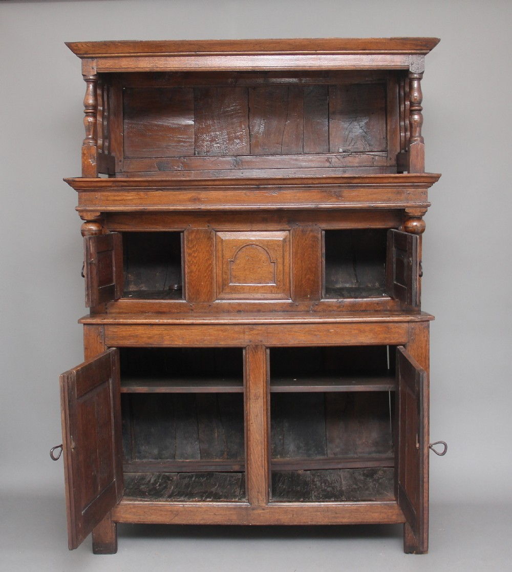 Early 18th Century oak tridarn View II