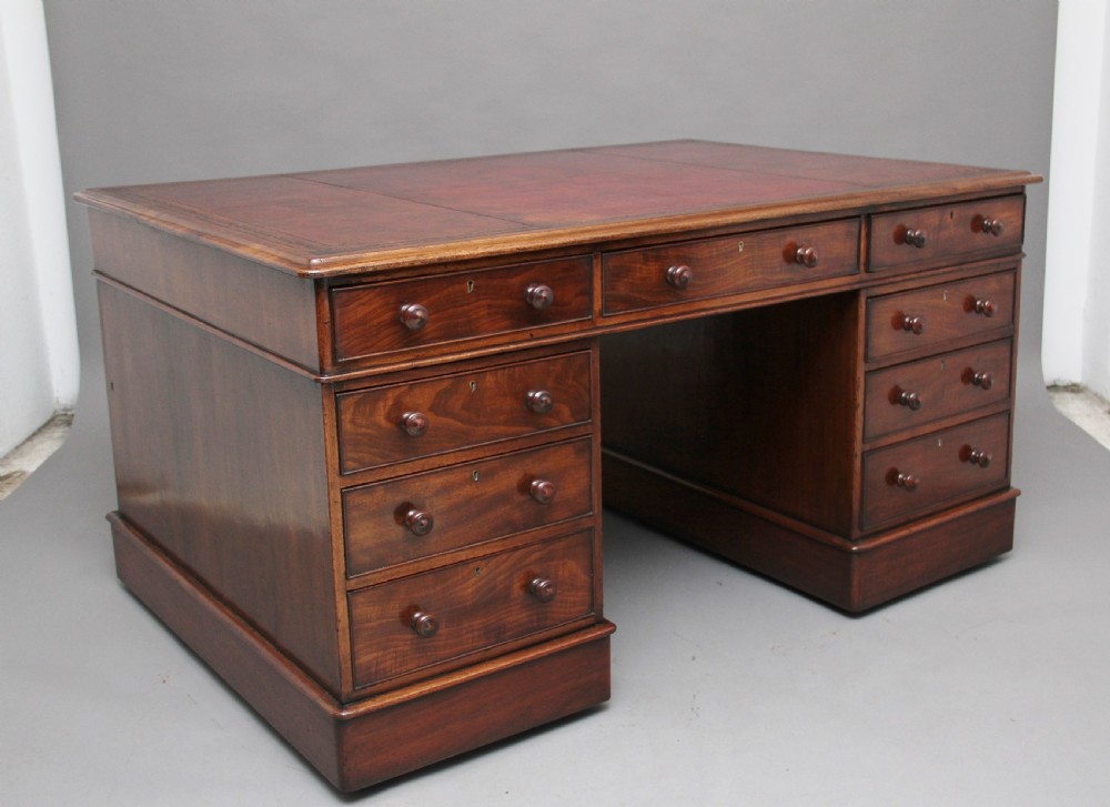 Early 19th Century mahogany partners desk View IV