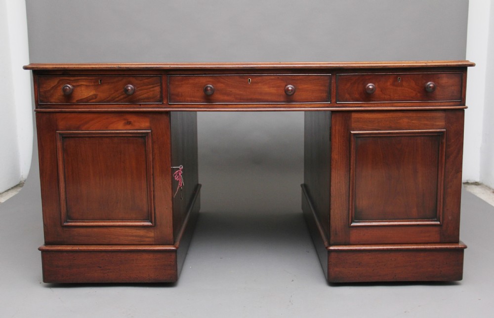 Early 19th Century mahogany partners desk View VIII
