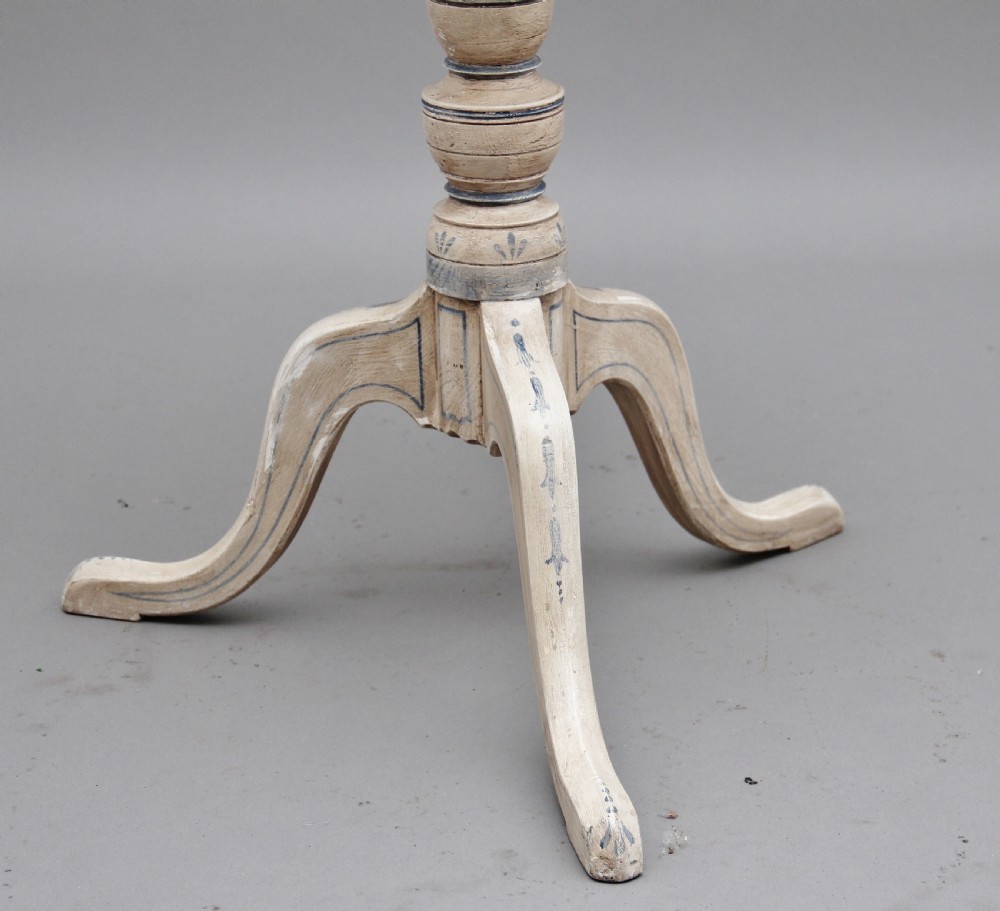 Decorative early 20th Century painted tripod table View VI