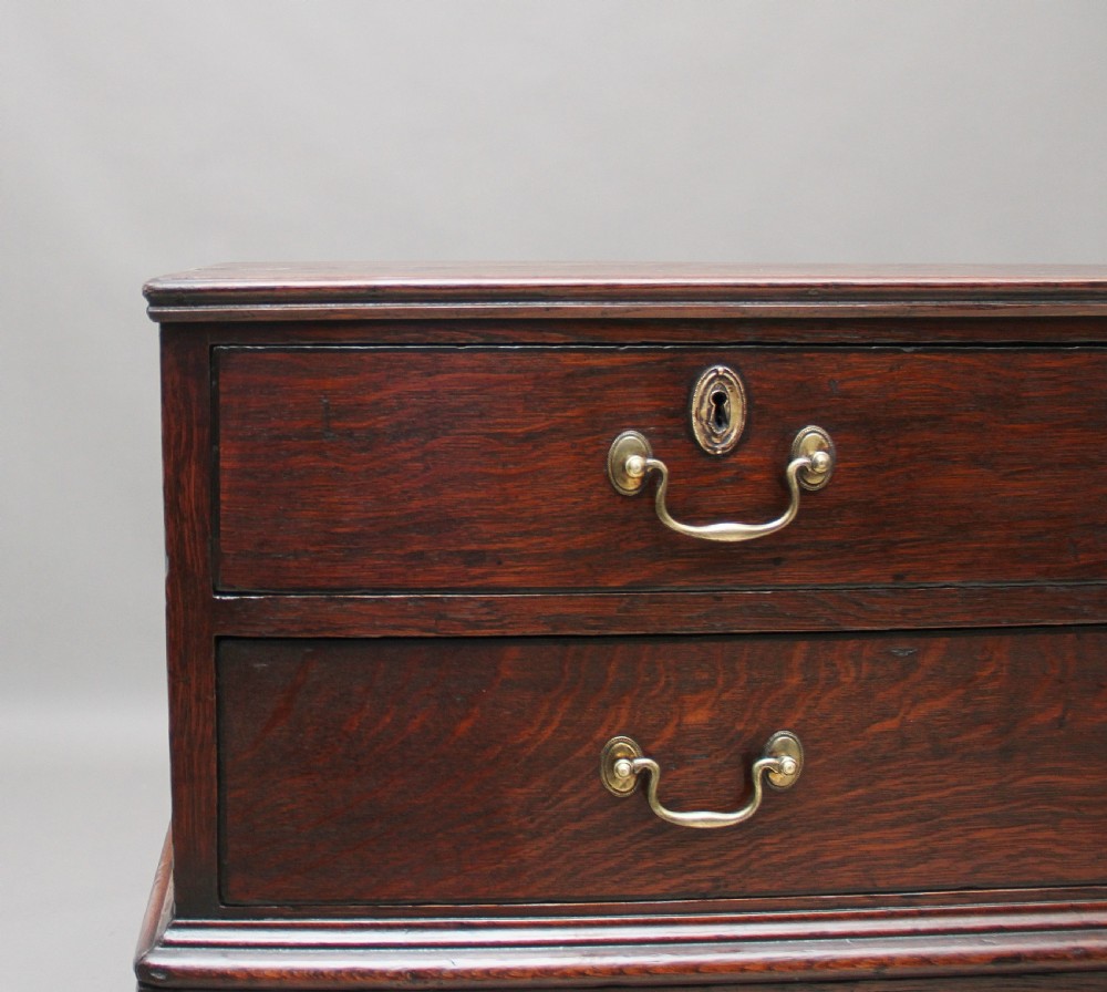 Early 19th Century oak chest View IX