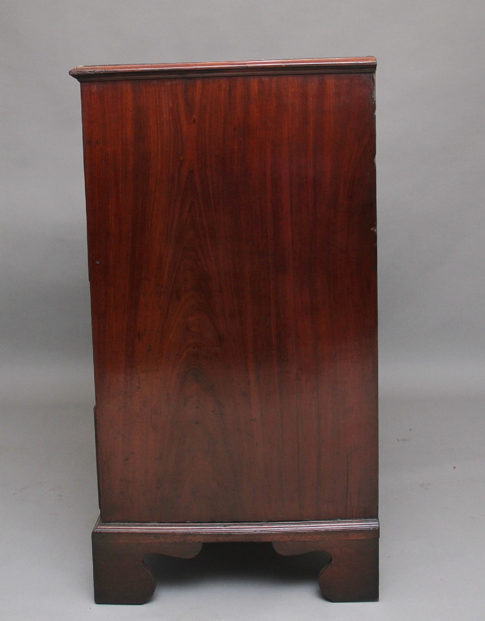 18th Century mahogany chest View VI
