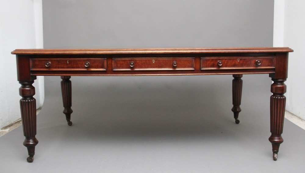 Early 19th Century mahogany partners desk View V