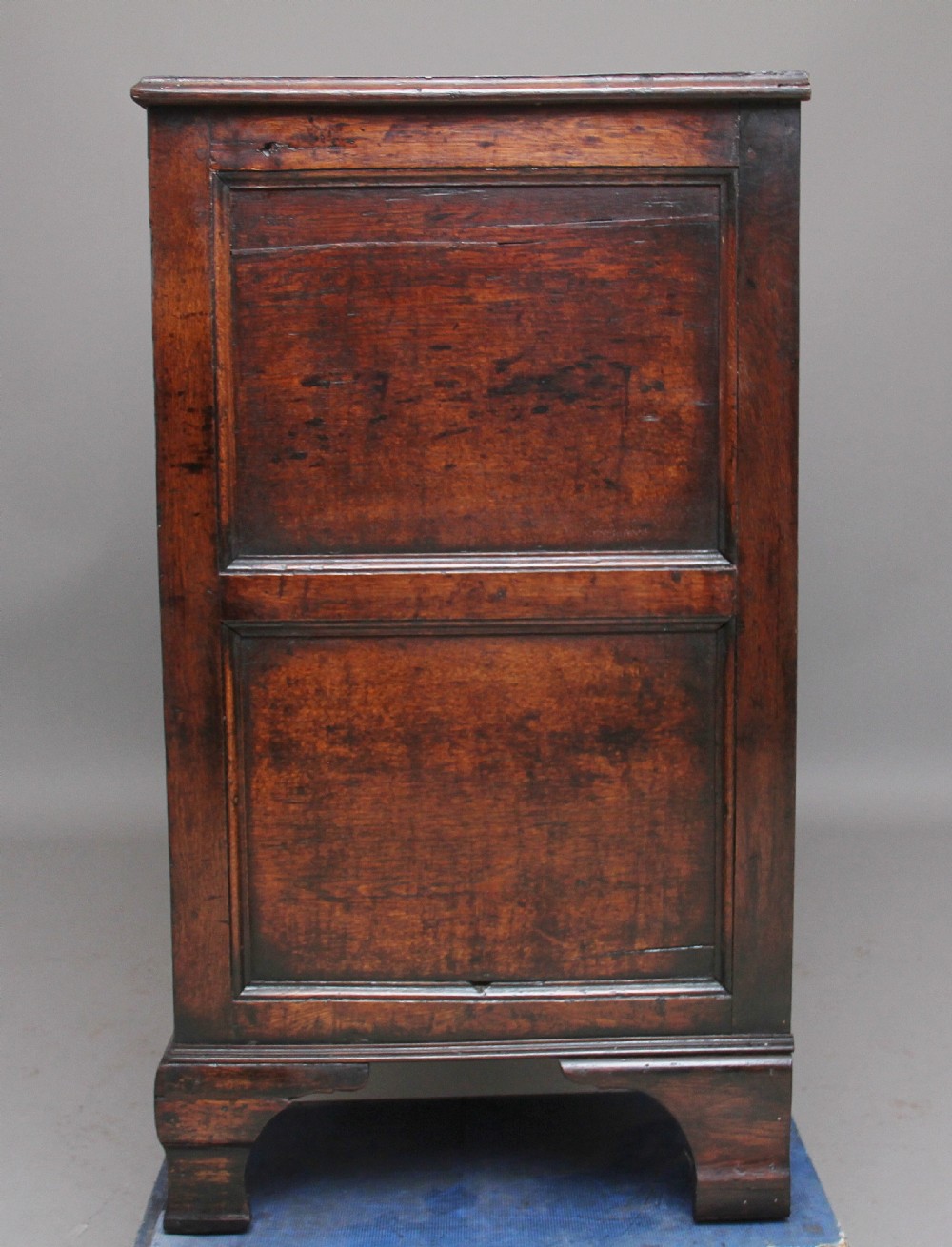 18th Century oak dresser View V
