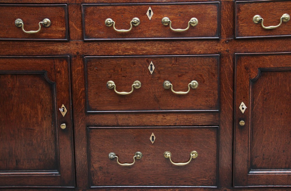 18th Century oak dresser View VI