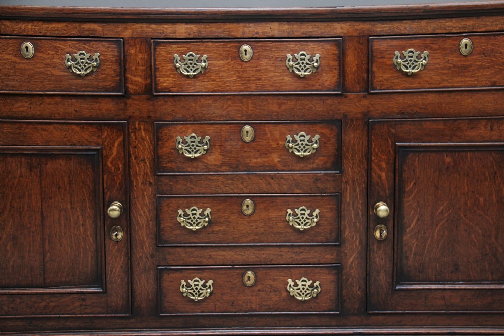 18th Century oak dresser with a lovely patina View IX