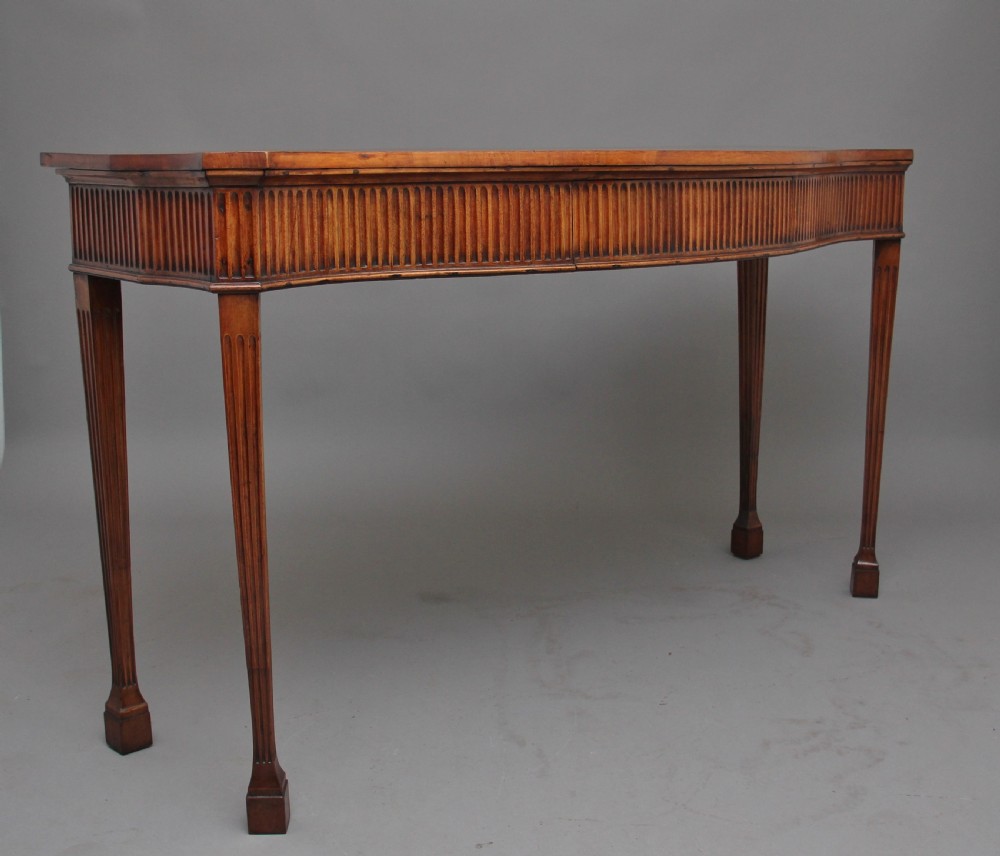 Early 19th Century satinwood serpentine serving table