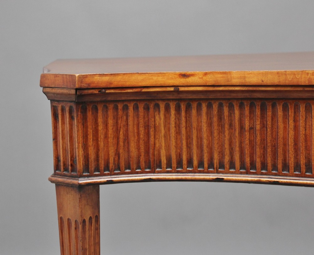 Early 19th Century satinwood serpentine serving table View X