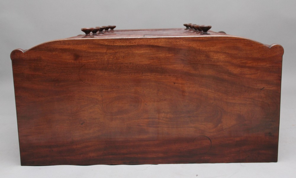 Early 19th Century flame mahogany chest of drawers View VIII