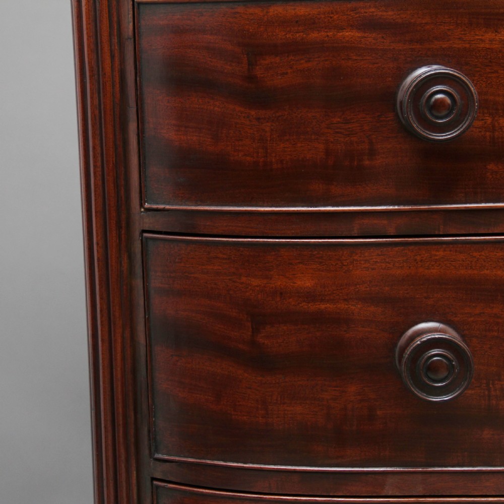 Early 19th Century flame mahogany chest of drawers View IX