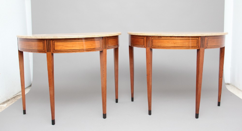 A pair of early 19th Century Italian console table View IV