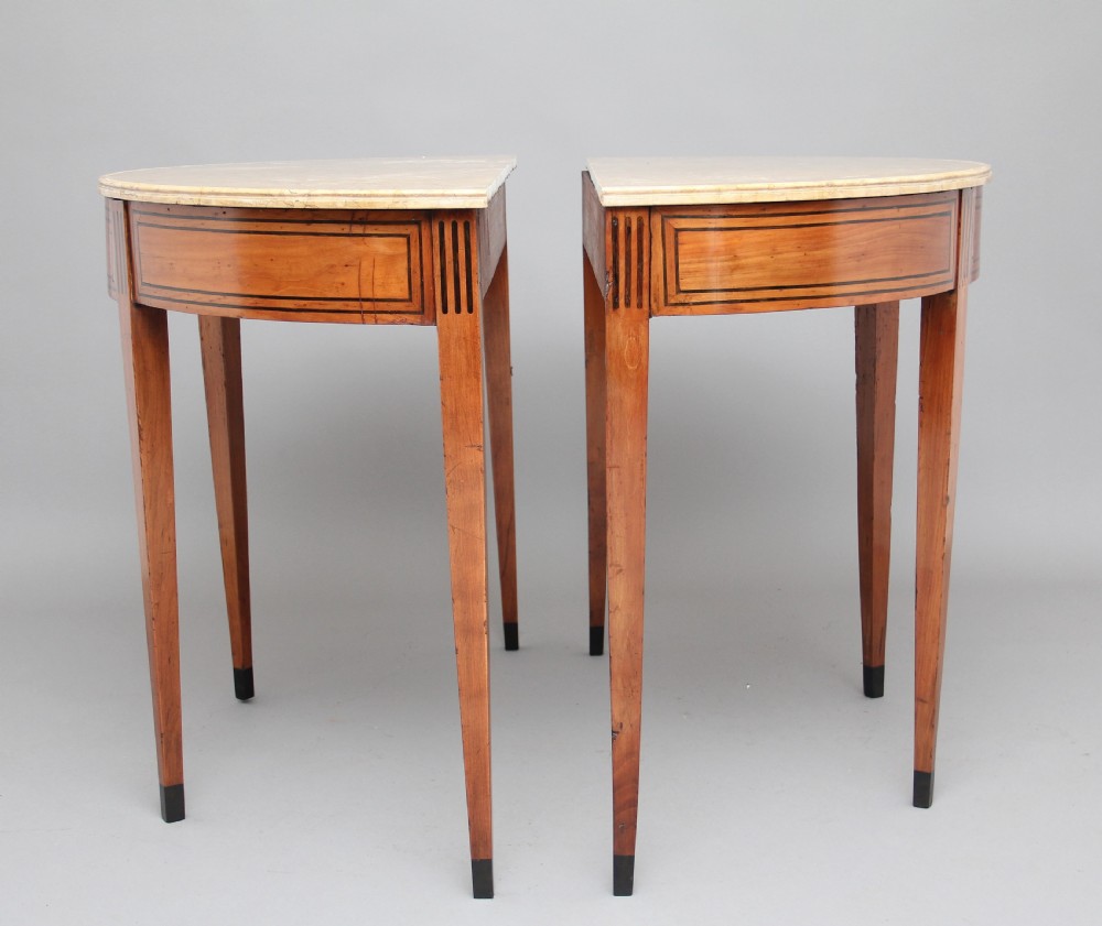 A pair of early 19th Century Italian console table View V