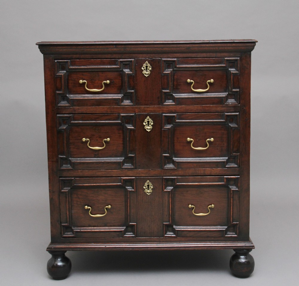 Mid 18th Century oak moulded front chest of drawers View III