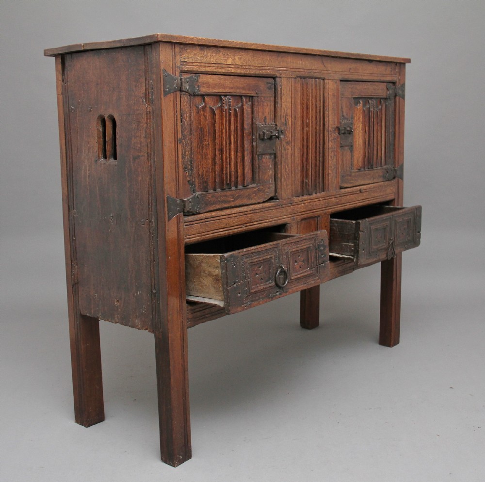 18th Century oak cupboard View IV