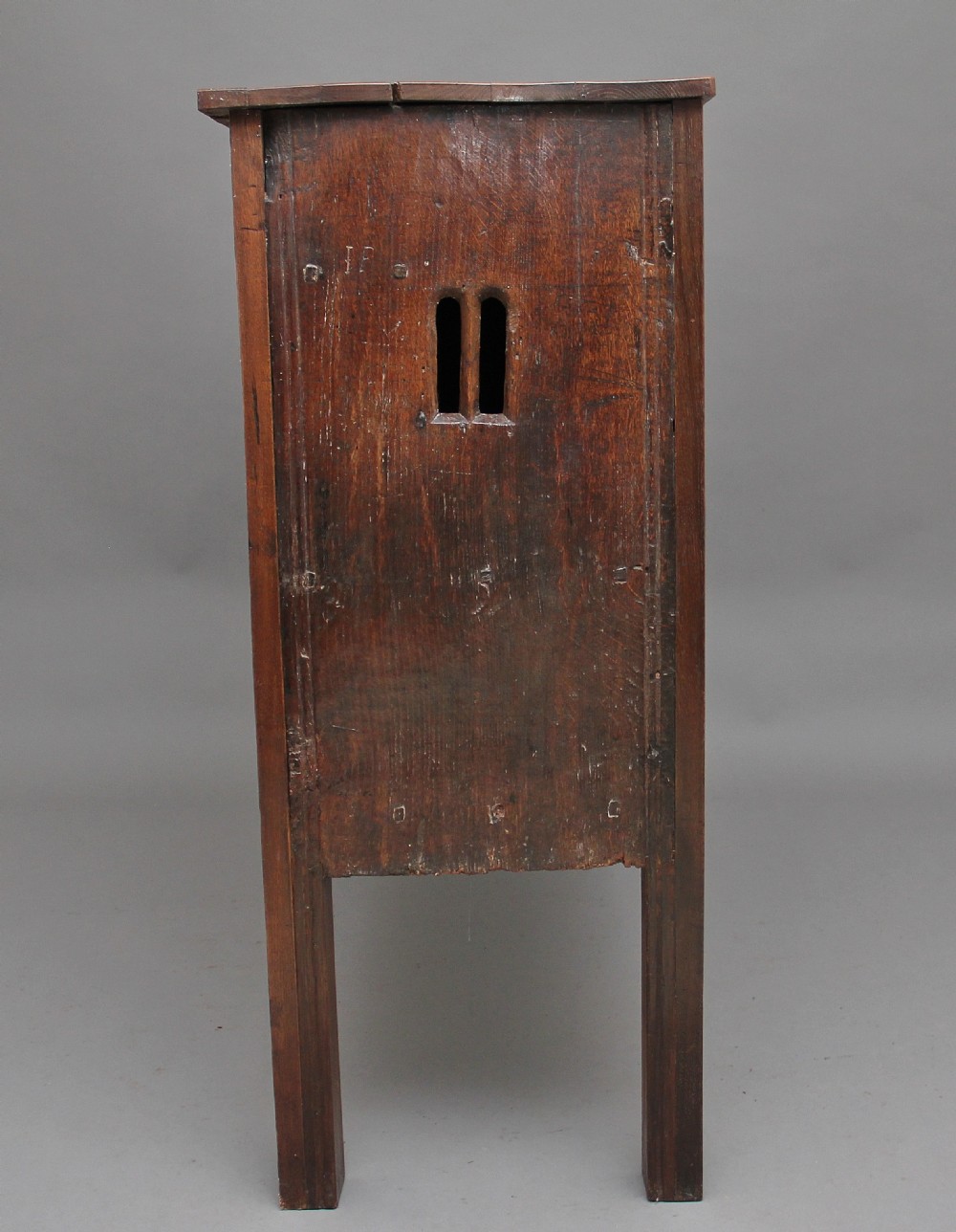18th Century oak cupboard View V