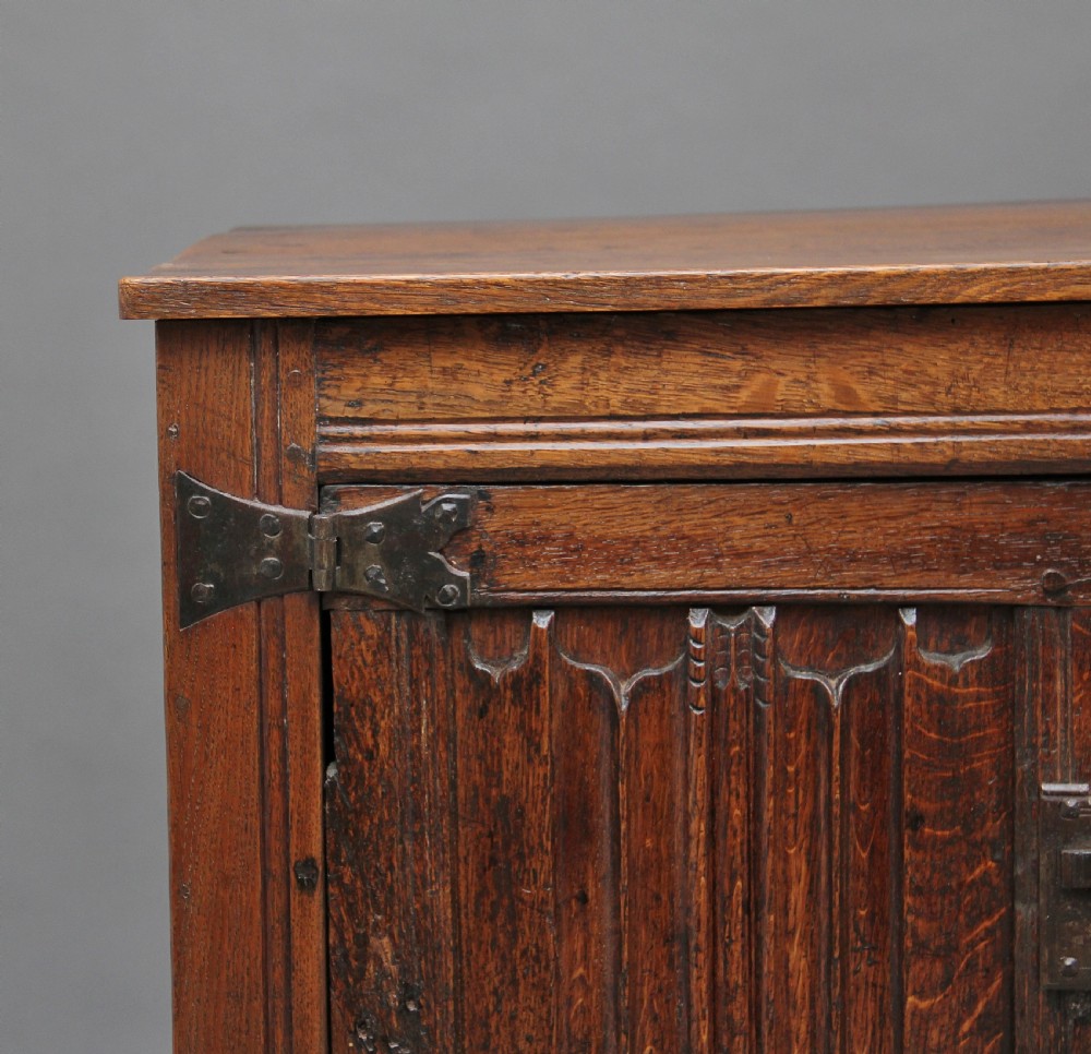 18th Century oak cupboard View IX