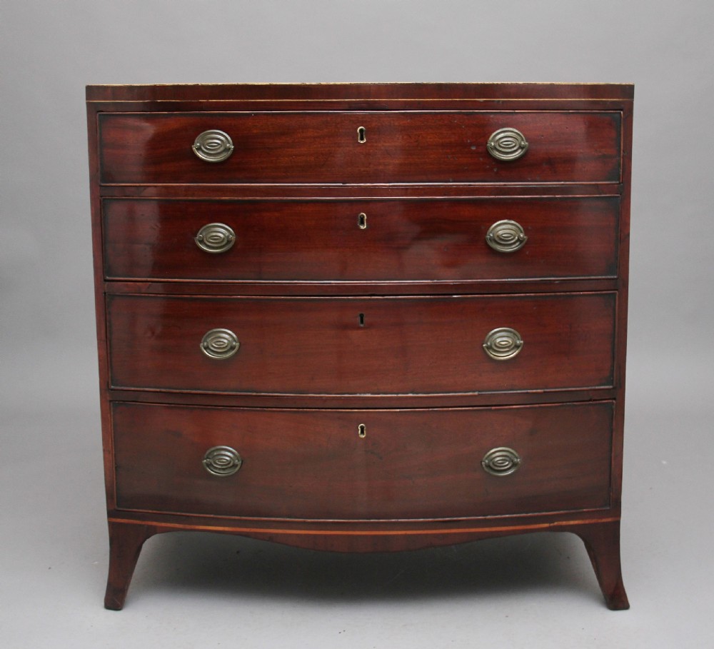 Early 19th Century mahogany bowfront chest of drawers