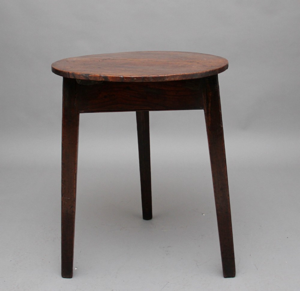 Early 19th Century oak & elm cricket table View V