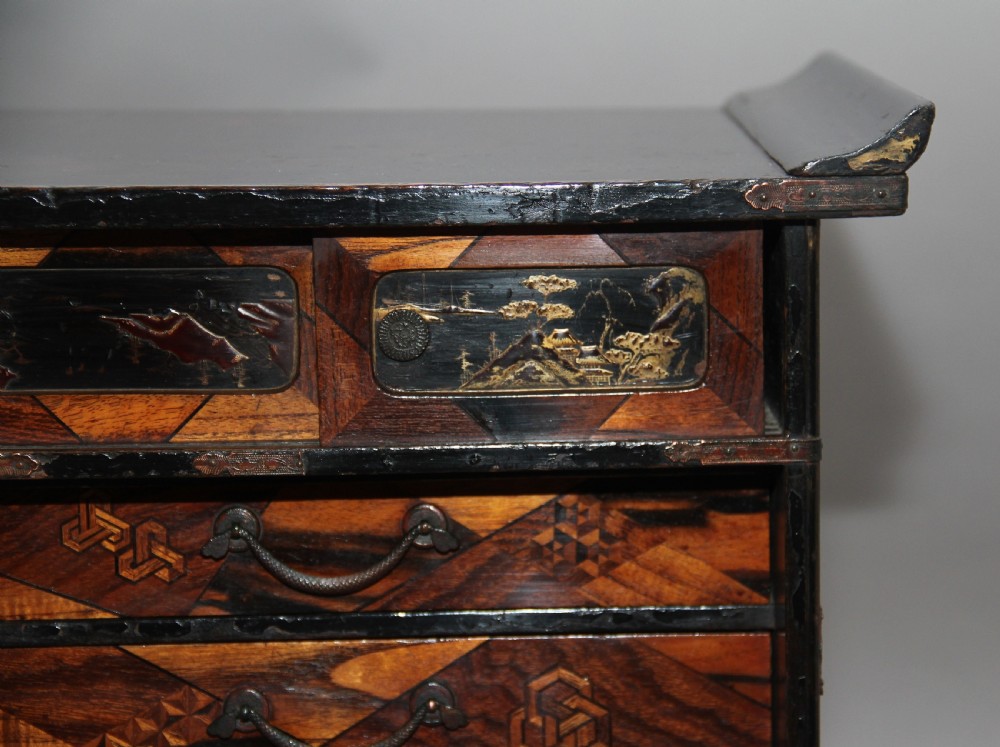 19th Century Japanese parquetry and lacquered cabinet View X