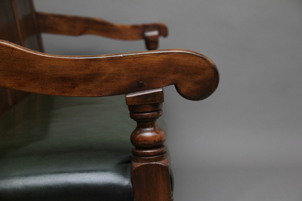 18th Century oak and fruitwood settle View VIII