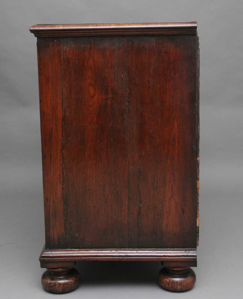 18th Century walnut chest of drawers View VI