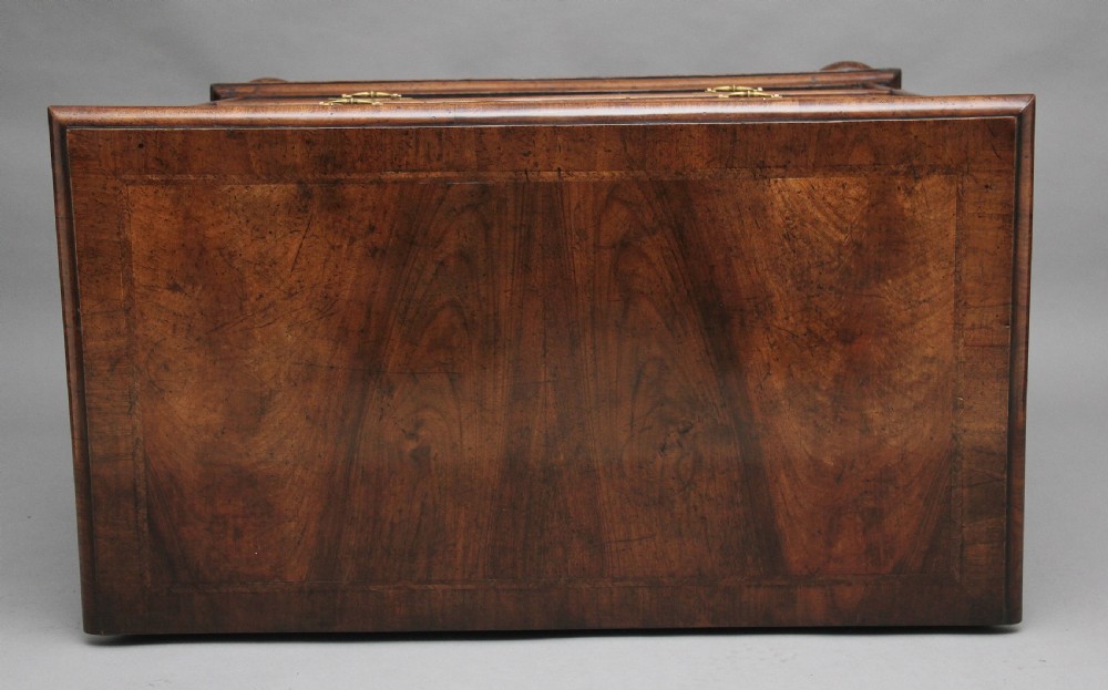 18th Century walnut chest of drawers View VII