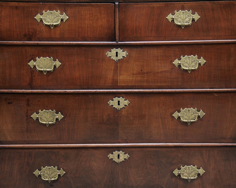 18th Century walnut chest of drawers View IX